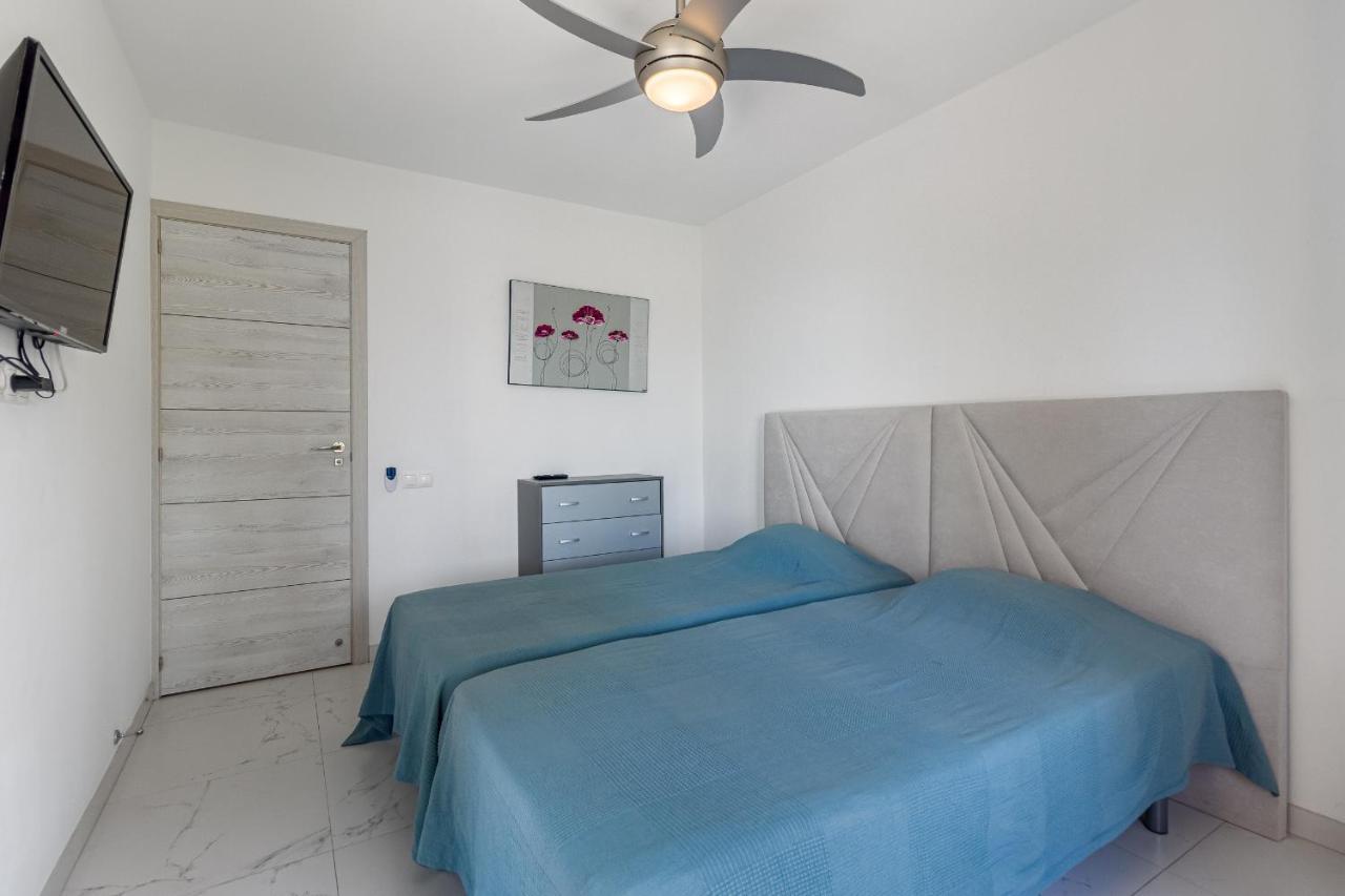 Amazing 3 Bedroom Apartment On The First Line Of The Best Las Americas Beach, Air Conditioner And Terrace Ocean View 플라야데라스아메리카스 외부 사진